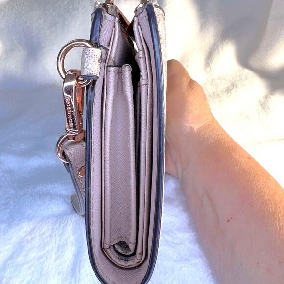 Michael Kors Jet Set Travel double Zip Wristlet - Picture 5 of 15